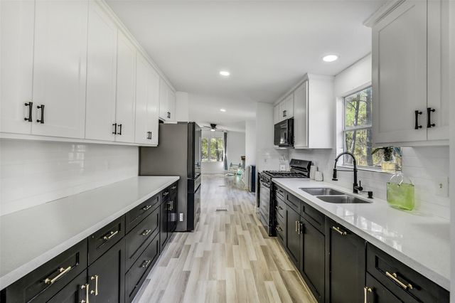 21507 Juliann Alyes, Porter, TX 77365