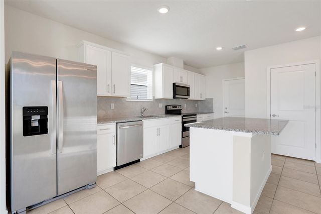 7780 SYRACUSE DRIVE, Clermont, FL 34714