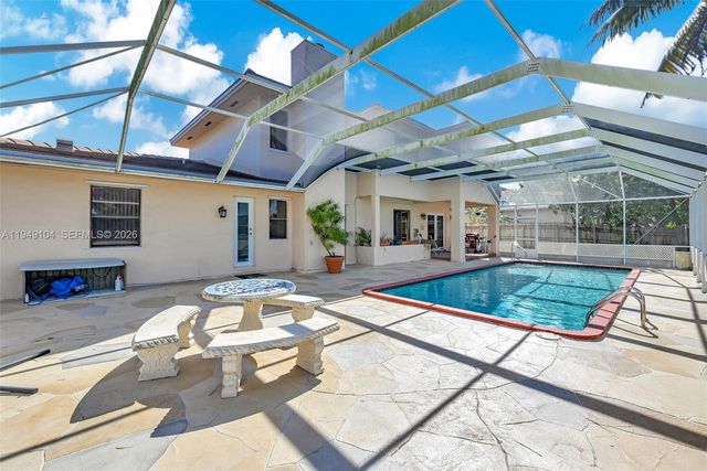 1500 SW 98th Ave, Pembroke Pines, FL 33025