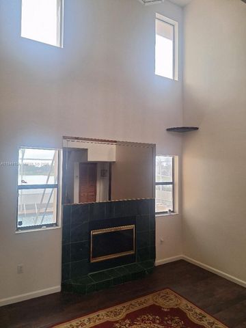 1500 SW 98th Ave, Pembroke Pines, FL 33025