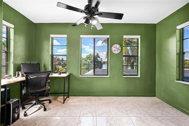 1500 SW 98th Ave, Pembroke Pines, FL 33025