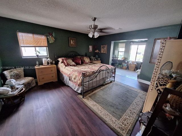 1500 SW 98th Ave, Pembroke Pines, FL 33025