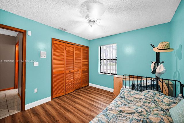 1500 SW 98th Ave, Pembroke Pines, FL 33025