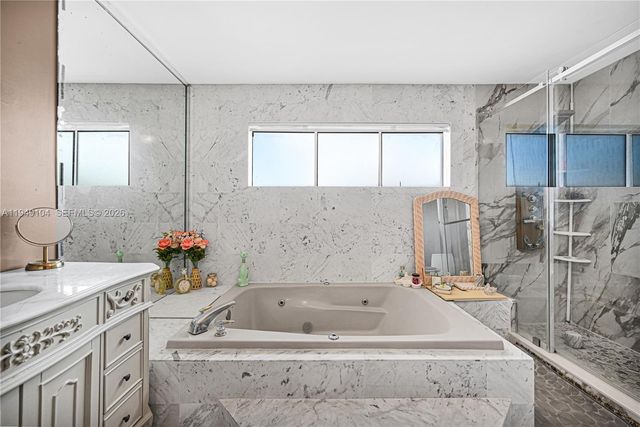 1500 SW 98th Ave, Pembroke Pines, FL 33025