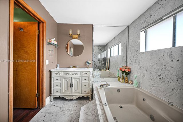 1500 SW 98th Ave, Pembroke Pines, FL 33025