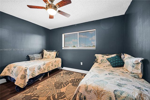 1500 SW 98th Ave, Pembroke Pines, FL 33025