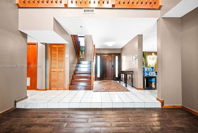 1500 SW 98th Ave, Pembroke Pines, FL 33025