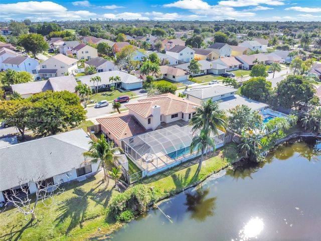 1500 SW 98th Ave, Pembroke Pines, FL 33025