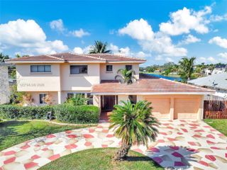 1500 SW 98th Ave, Pembroke Pines, FL 33025