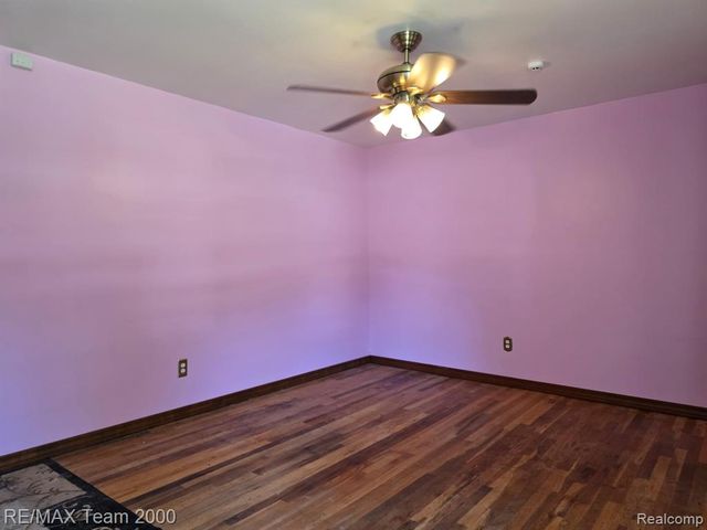 38114 Walnut Street, Romulus, MI 48174