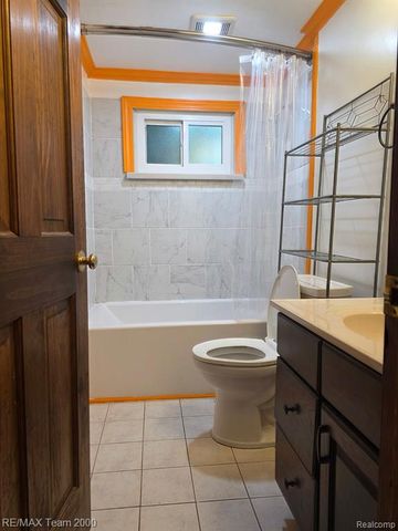 38114 Walnut Street, Romulus, MI 48174