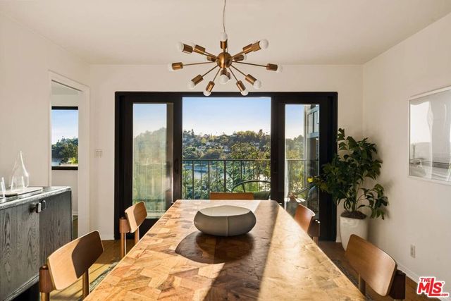 2485 Lindsay Lane, Los Angeles, CA 90039