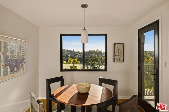 2485 Lindsay Lane, Los Angeles, CA 90039