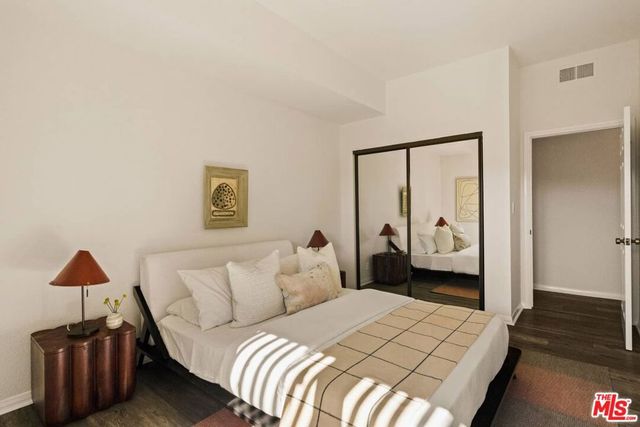 2485 Lindsay Lane, Los Angeles, CA 90039