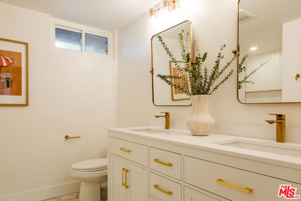 Image 28 of property listing at 2267 Kelmscott Court, Westlake Village, CA 91361