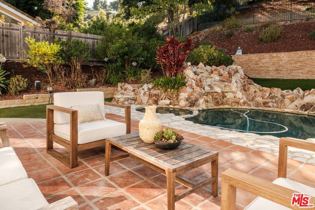 Image 34 of property listing at 2267 Kelmscott Court, Westlake Village, CA 91361