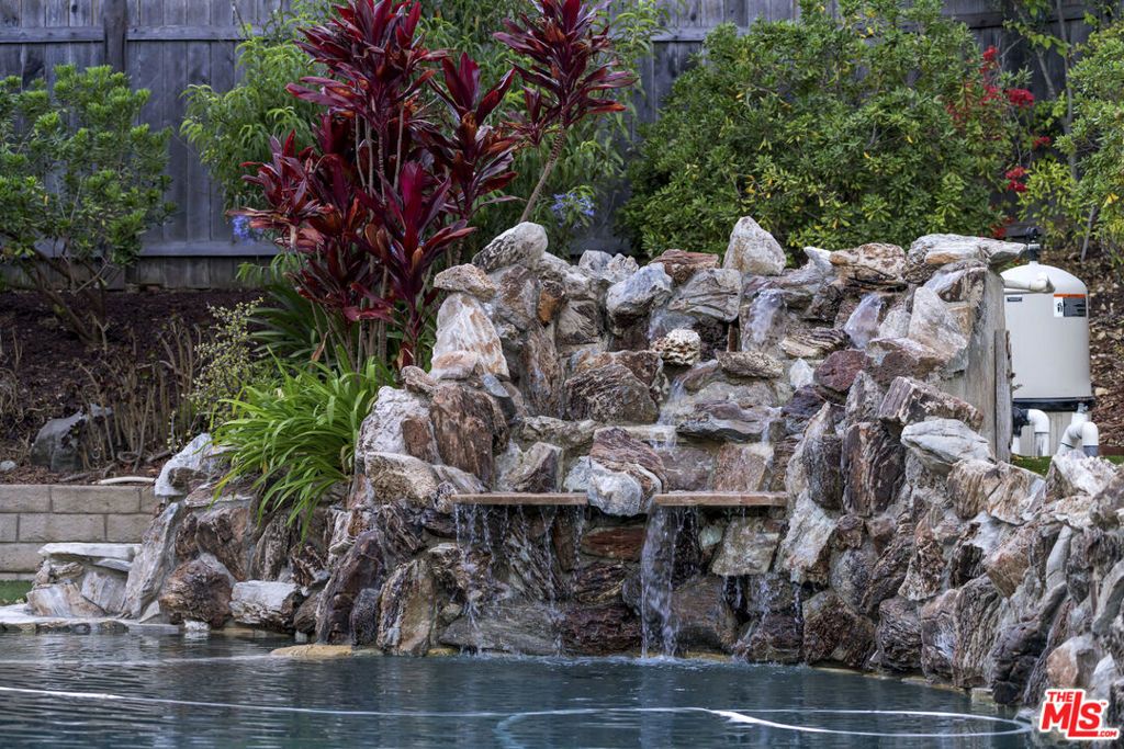 Image 35 of property listing at 2267 Kelmscott Court, Westlake Village, CA 91361