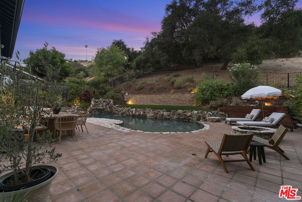 Image 39 of property listing at 2267 Kelmscott Court, Westlake Village, CA 91361