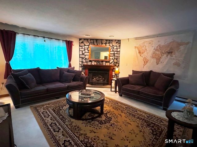102 Potuccos Ring Road, Wolcott, CT 06716