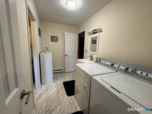 102 Potuccos Ring Road, Wolcott, CT 06716