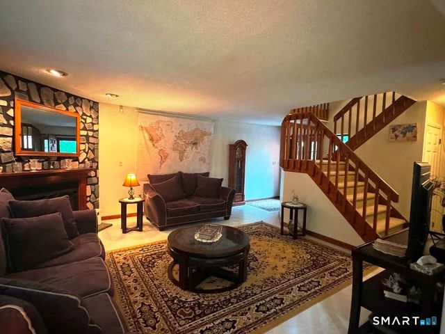 102 Potuccos Ring Road, Wolcott, CT 06716
