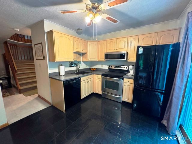 102 Potuccos Ring Road, Wolcott, CT 06716