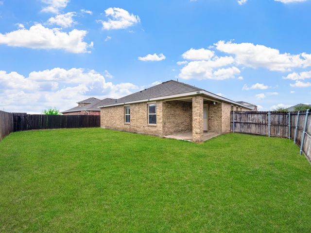 2812 Englenook Drive, Seagoville, TX 75159