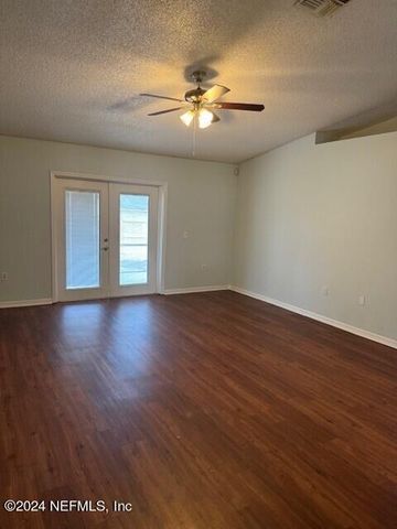 9151 RIDGE BRIER Lane, Jacksonville, FL 32225