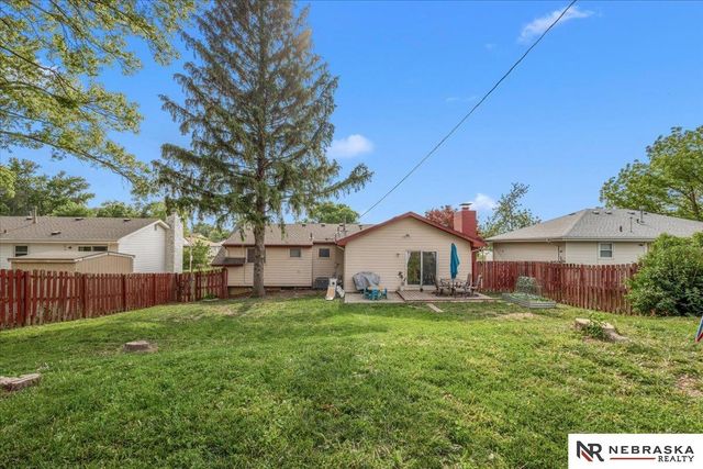 5215 S 91st Street, Omaha, NE 68127