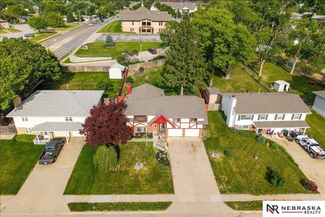 5215 S 91st Street, Omaha, NE 68127