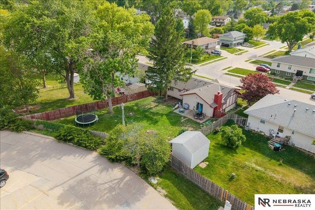 5215 S 91st Street, Omaha, NE 68127