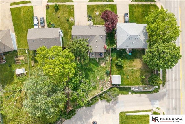 5215 S 91st Street, Omaha, NE 68127