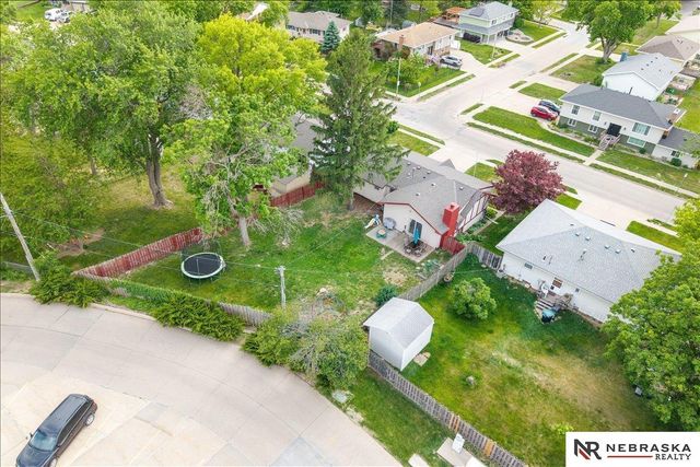5215 S 91st Street, Omaha, NE 68127