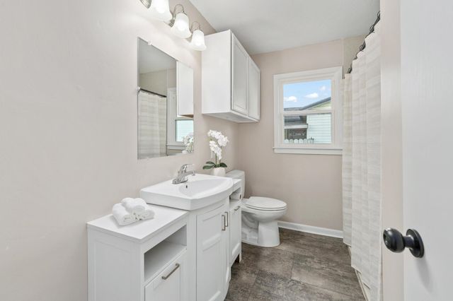 122 N Gow, Wichita, KS 67203