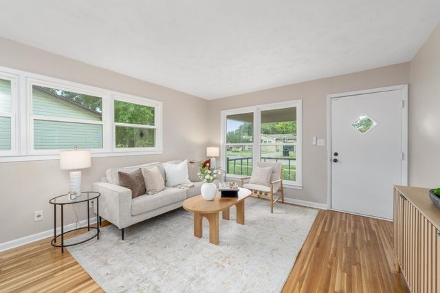 122 N Gow, Wichita, KS 67203
