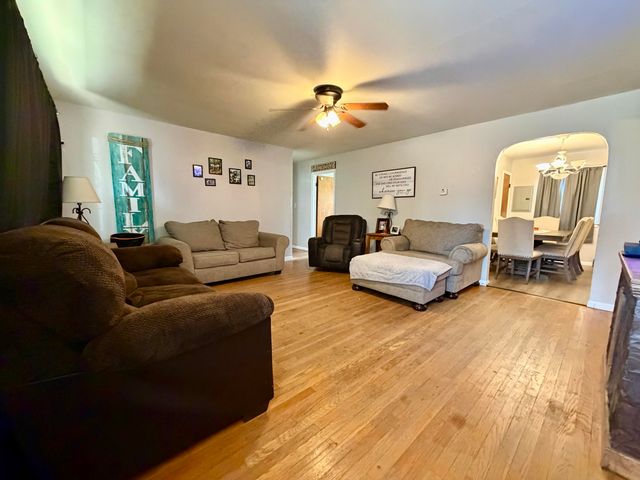 1057 7th Street, West Plains, MO 65775