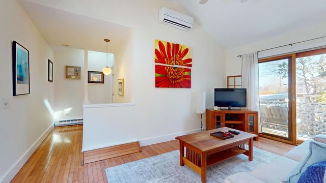 208 Bradford Street APT 7, Provincetown, MA 02657