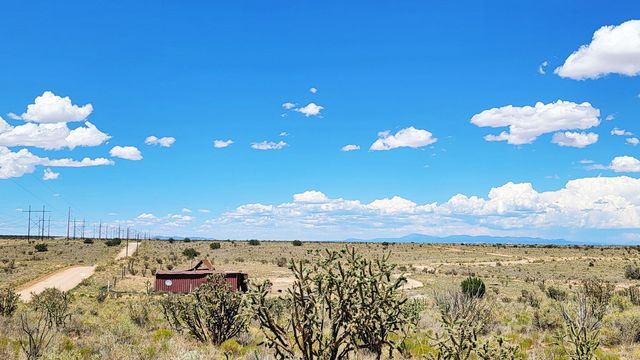 Fortuna Road NW, Rio Rancho, NM 87124