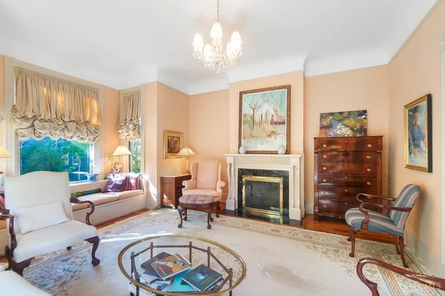 177 Burns Avenue, Wyoming, OH 45215