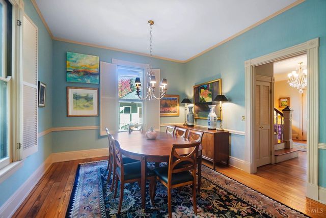 177 Burns Avenue, Wyoming, OH 45215