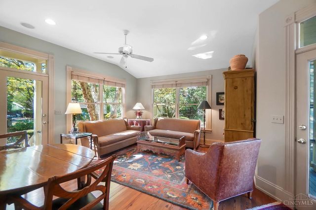 177 Burns Avenue, Wyoming, OH 45215