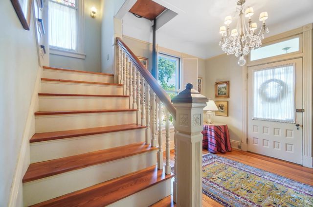 177 Burns Avenue, Wyoming, OH 45215