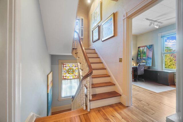 177 Burns Avenue, Wyoming, OH 45215