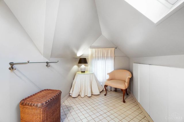 177 Burns Avenue, Wyoming, OH 45215