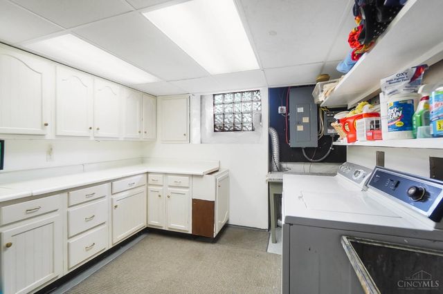 177 Burns Avenue, Wyoming, OH 45215