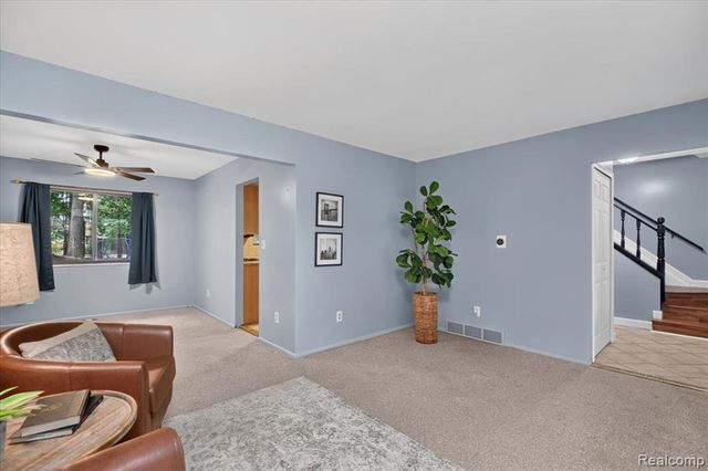 13305 Crane Ridge Drive, Fenton, MI 48430