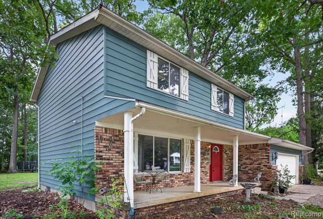 13305 Crane Ridge Drive, Fenton, MI 48430