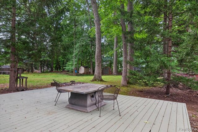13305 Crane Ridge Drive, Fenton, MI 48430