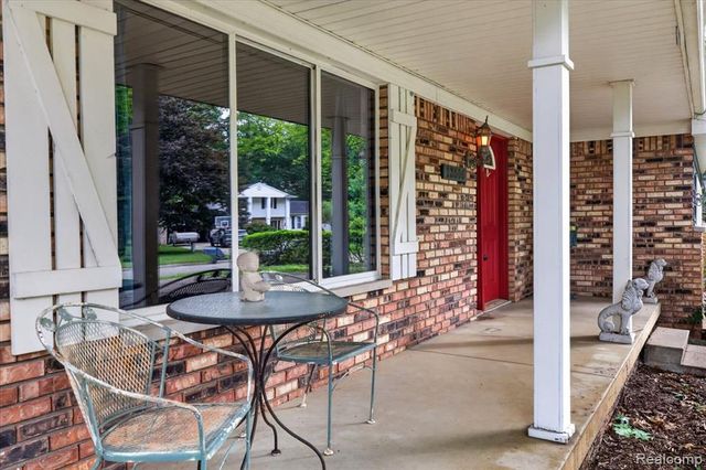13305 Crane Ridge Drive, Fenton, MI 48430