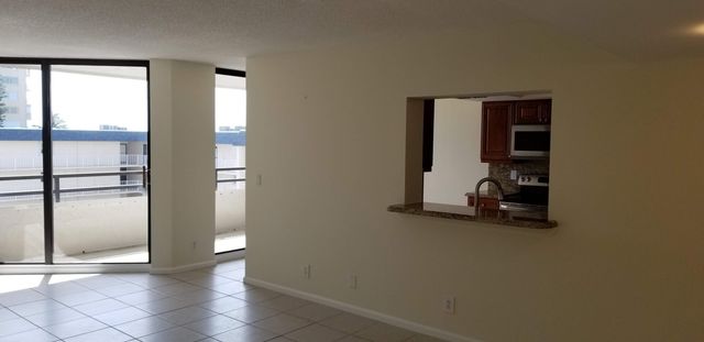 3555 S Ocean Boulevard 411, South Palm Beach, FL 33480